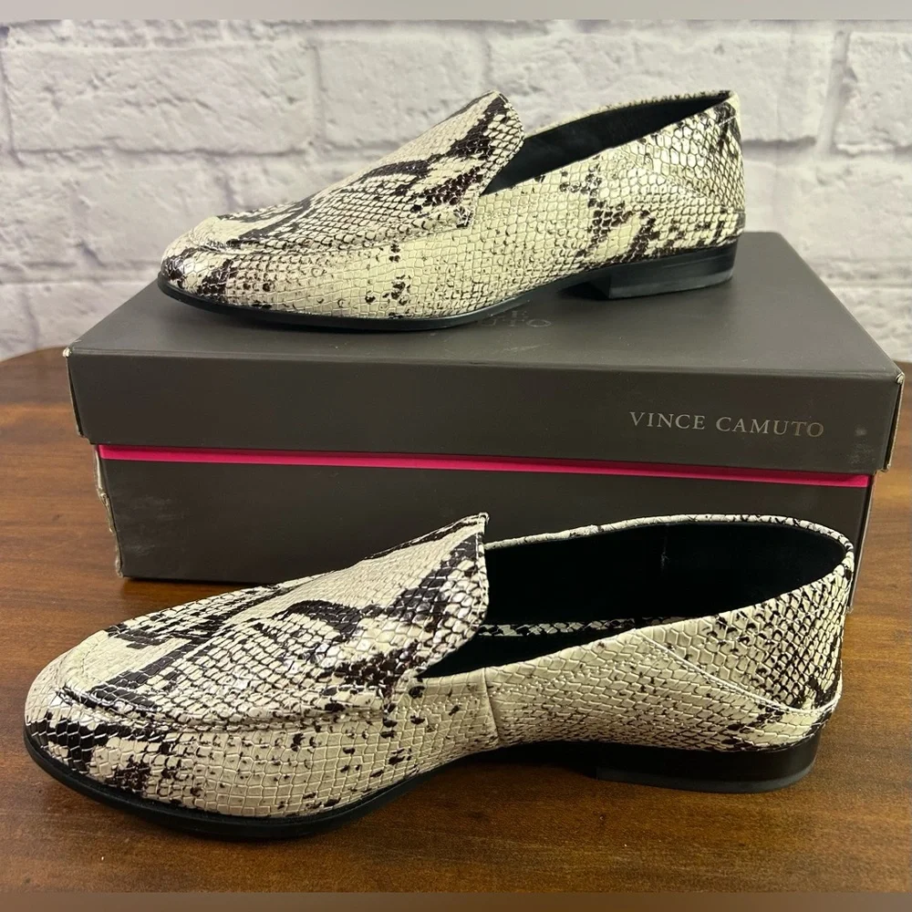 Vince Camuto Jendeya Seashell Multi Tucson Snakeskin Pattern Flats